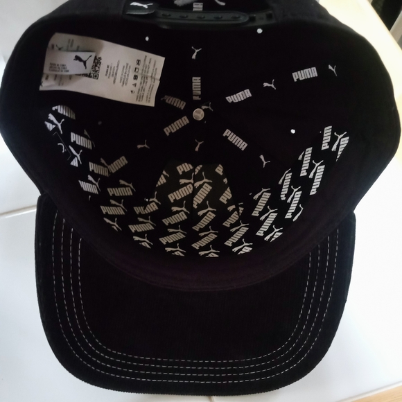 PUMA Black Cap with White Logo - Picture 5 of 7